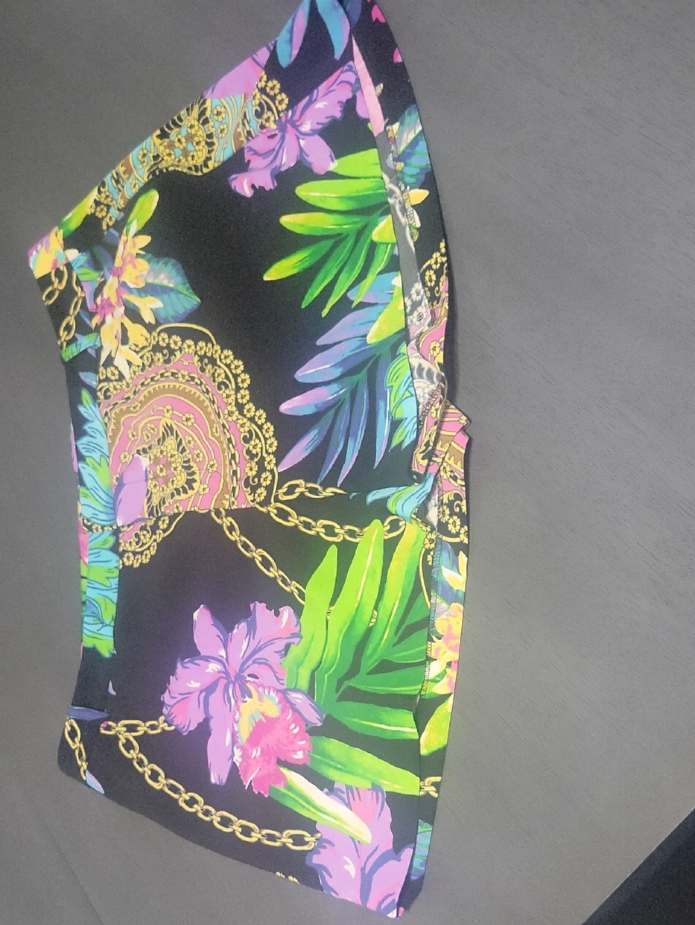 Jennifer Lopez Multi Color Tropical Chain-Print Shorts